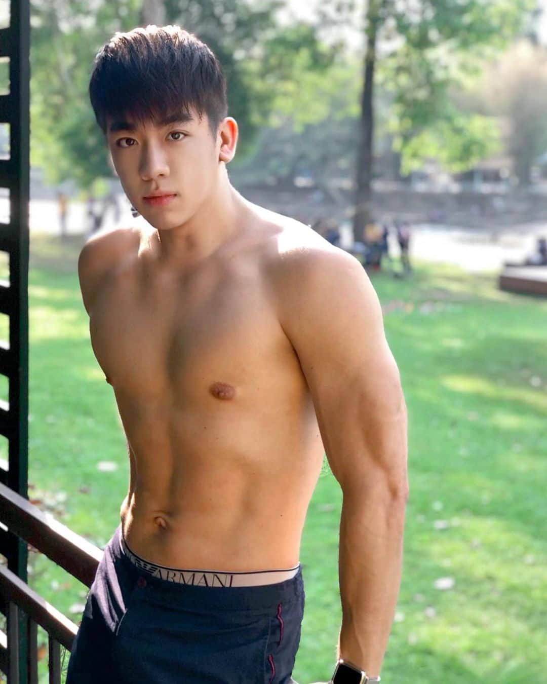 週六嚐鮮肉|白皙鮮嫩的泰式椰奶肌:pete-NICEGAY
