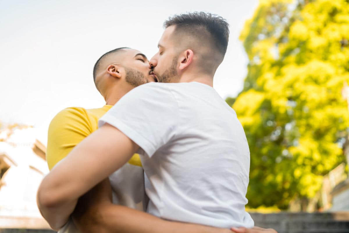 舌吻也會傳播淋病!? 澳學者:應更新防疫指南-NICEGAY