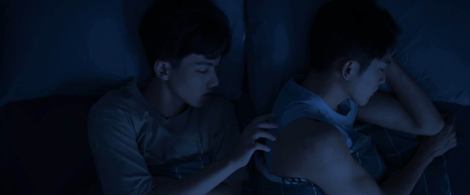 深海 (2021)-NICEGAY
