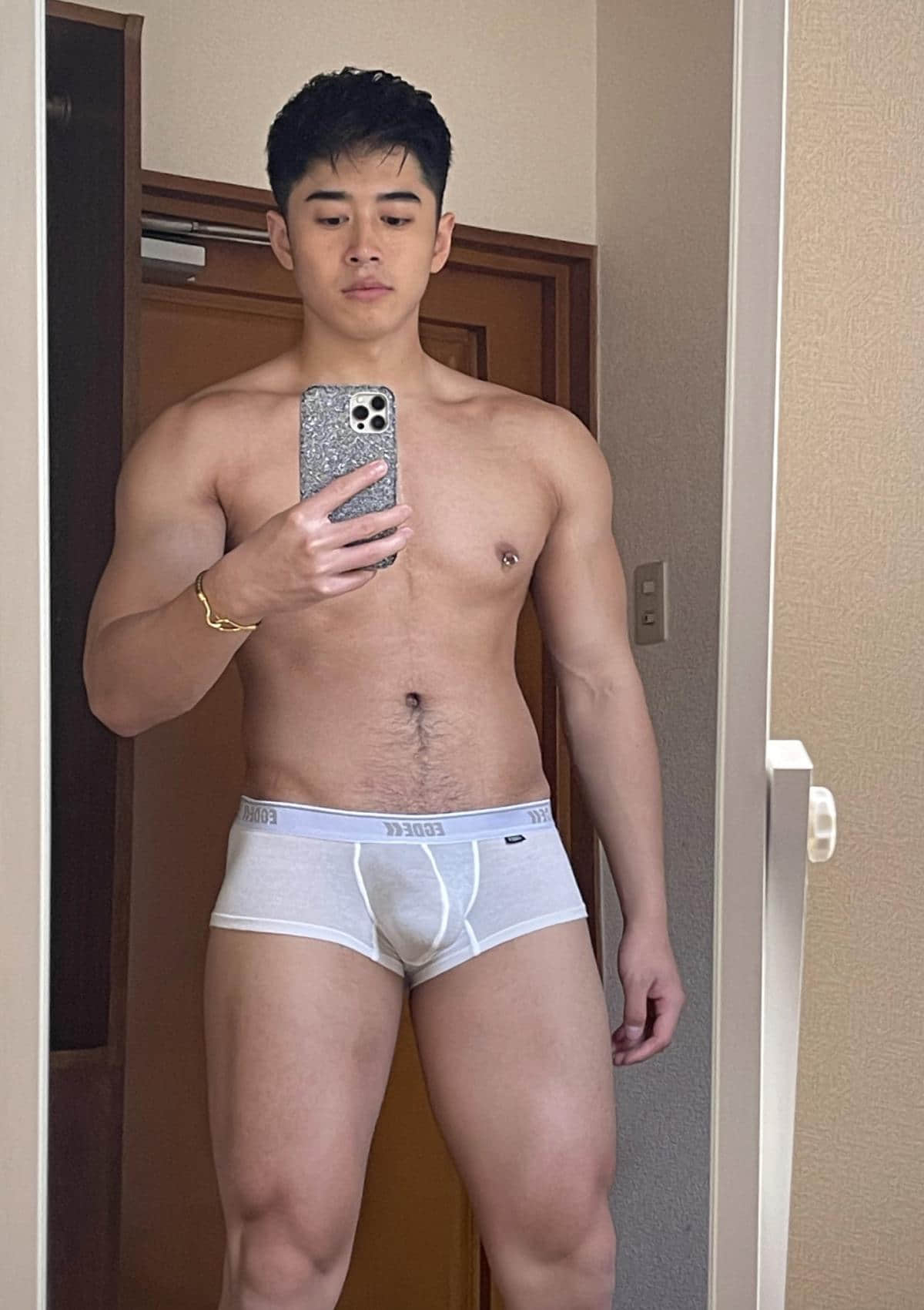 週六嚐鮮肉|讓人看了都熱起來!可清純可放蕩的 GoGoBoy:K-chana-NICEGAY