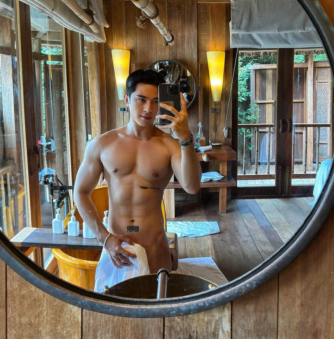 週六嚐鮮肉|條碼刺青炫腹!想「刷」一下越南潮男:Kyo Tran-NICEGAY