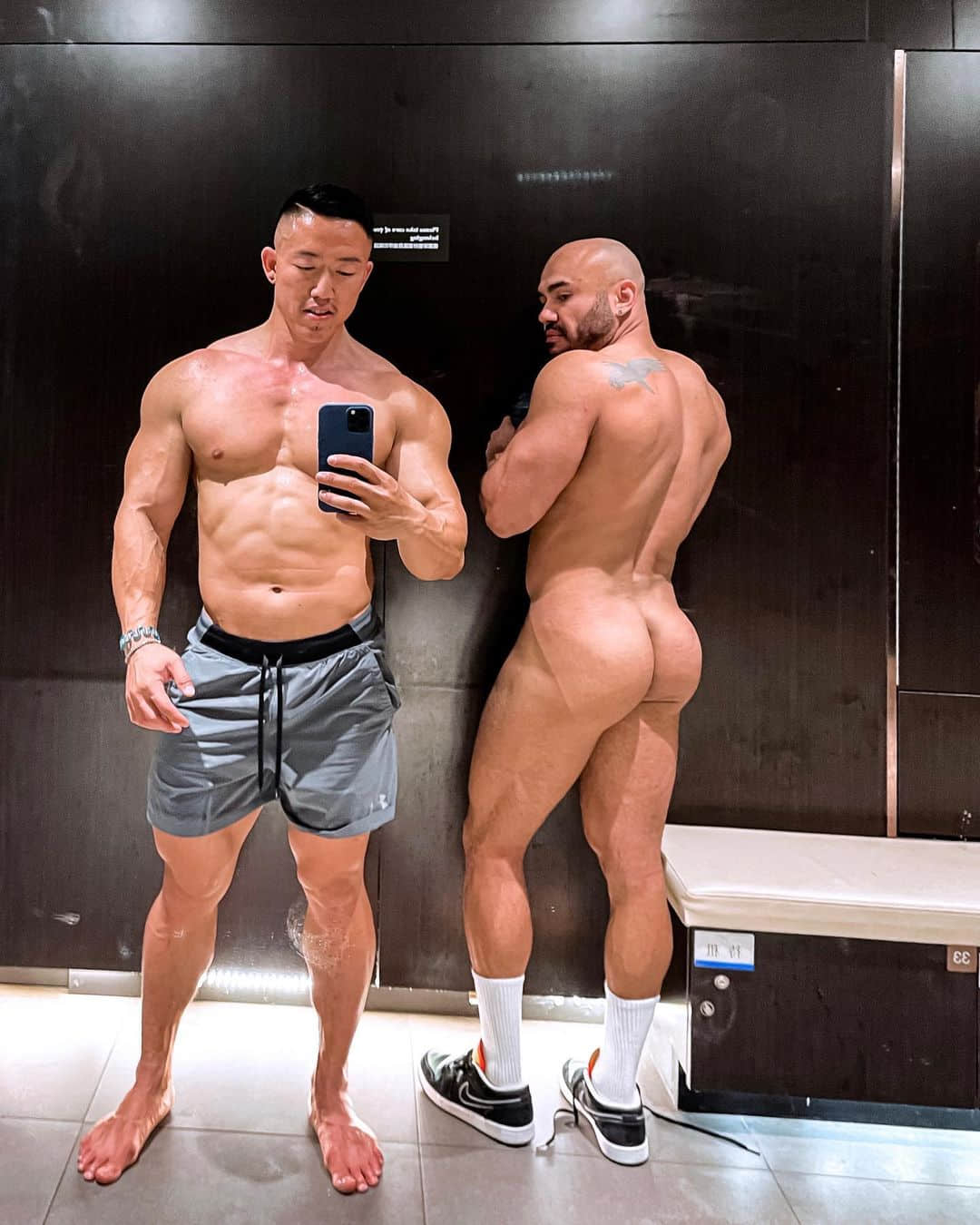 週一品肌肉|又甜又慾的男男CP照!國內肌肉猛男大尺度放閃:Shawn Cai-NICEGAY