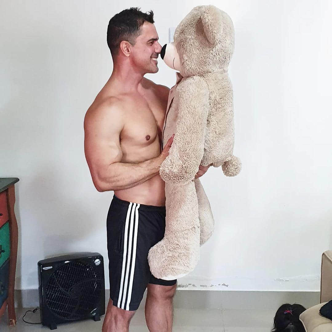 週一品肌肉|這一家好「肌」!巴西浩克老爸圈粉無數:Petrivizotto-NICEGAY