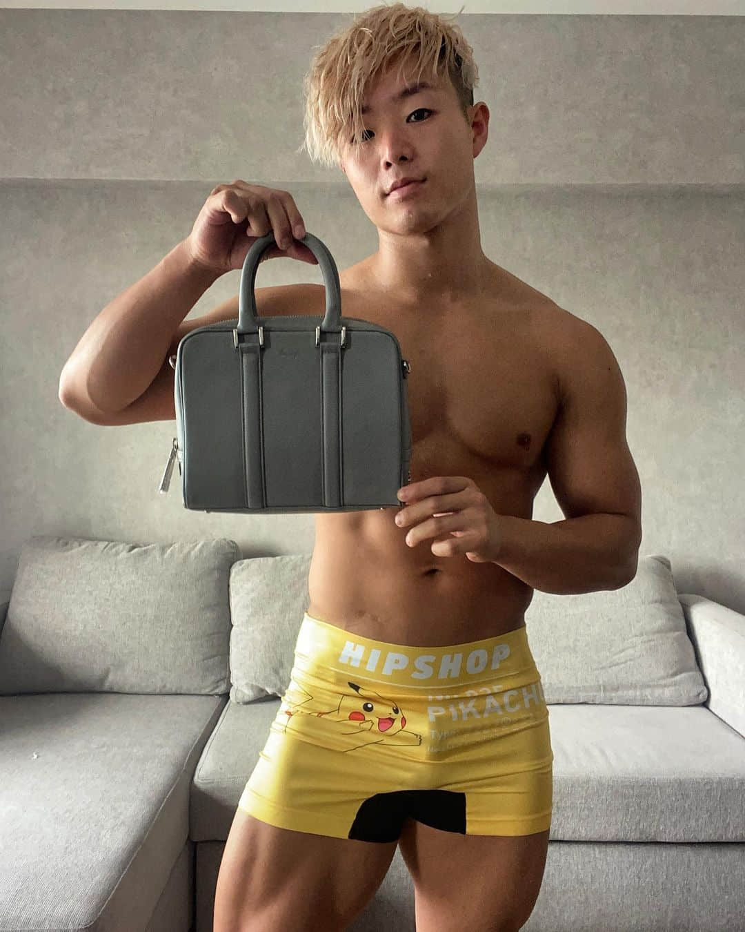 週六嚐鮮肉|牛乳の人!擁有內褲男模身材的日本諧星:Chinsun-NICEGAY