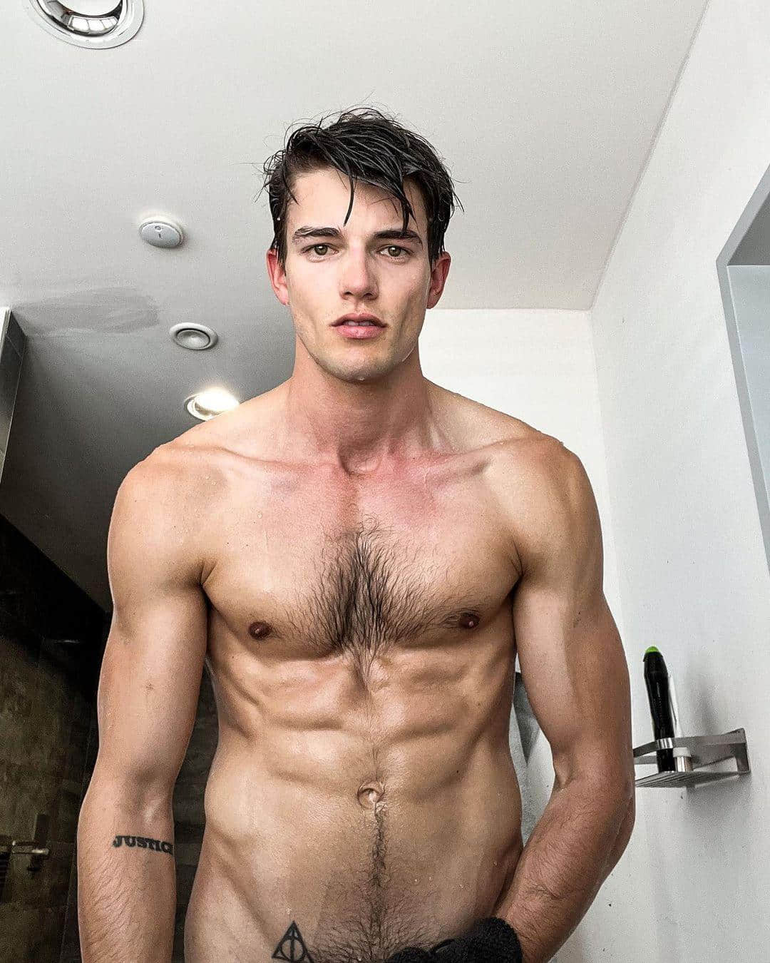 週六嚐鮮肉|激似羅伯派汀森! 奧地利貓奴男模:Peter Mairhofer-NICEGAY