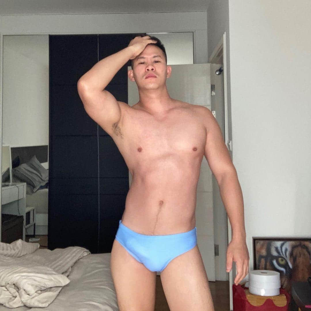 週一品肌肉|單眼皮壯熊!泰國內褲男模大秀傲人胸器:Tee-NICEGAY