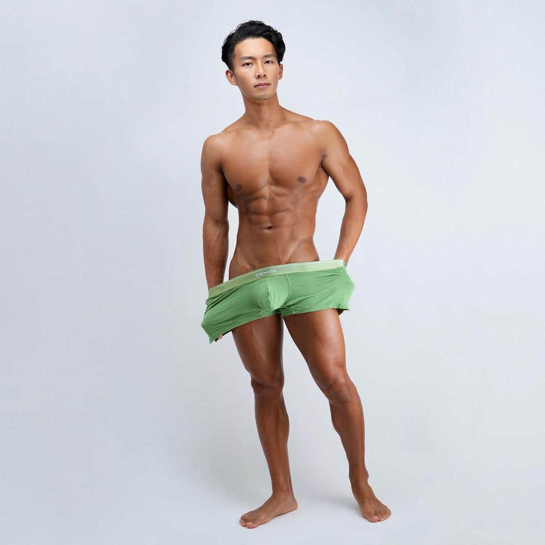 週一品肌肉|讓「老二」開箱內褲!混血男模:Ryu Christiano-NICEGAY
