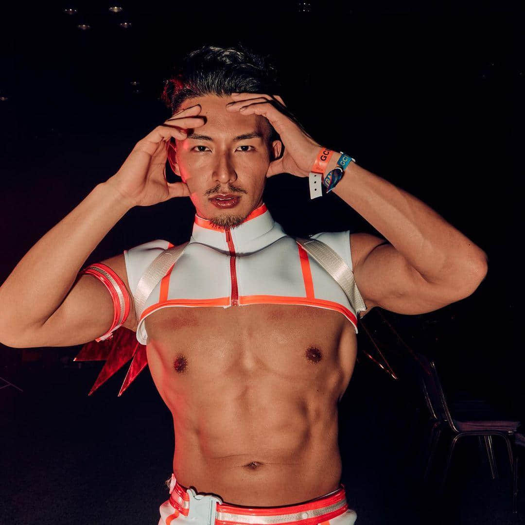 週一品肌肉|讓「老二」開箱內褲!混血男模:Ryu Christiano-NICEGAY