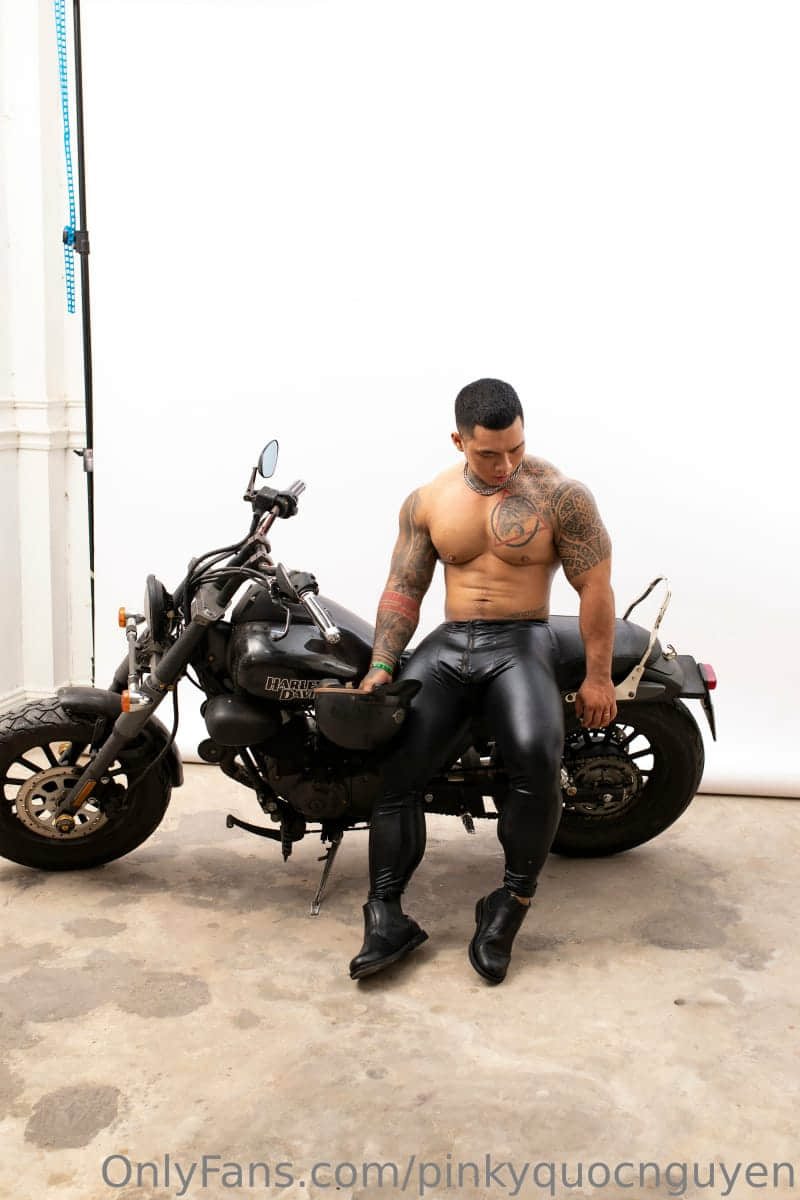 PINKY QUOC NGUYEN COLLECTION 1-NICEGAY