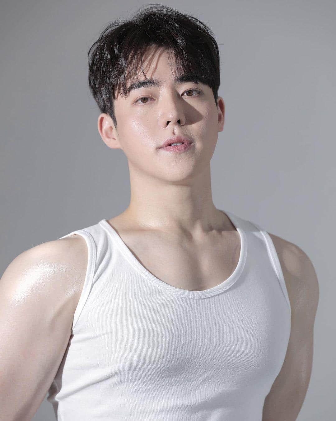 週六嚐鮮肉|挖空褲檔讓你看個夠!韓國男模大解放:高兌源-NICEGAY