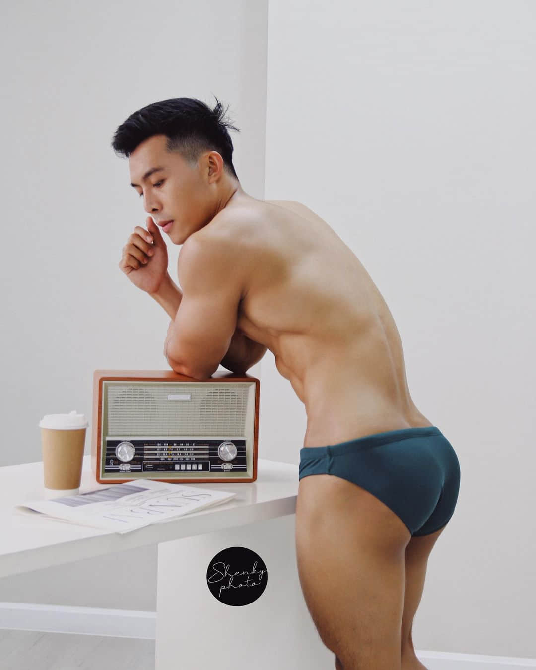 週六嚐鮮肉|我有 3 個男友!越南帥哥實境秀節目出櫃:洪慶-NICEGAY