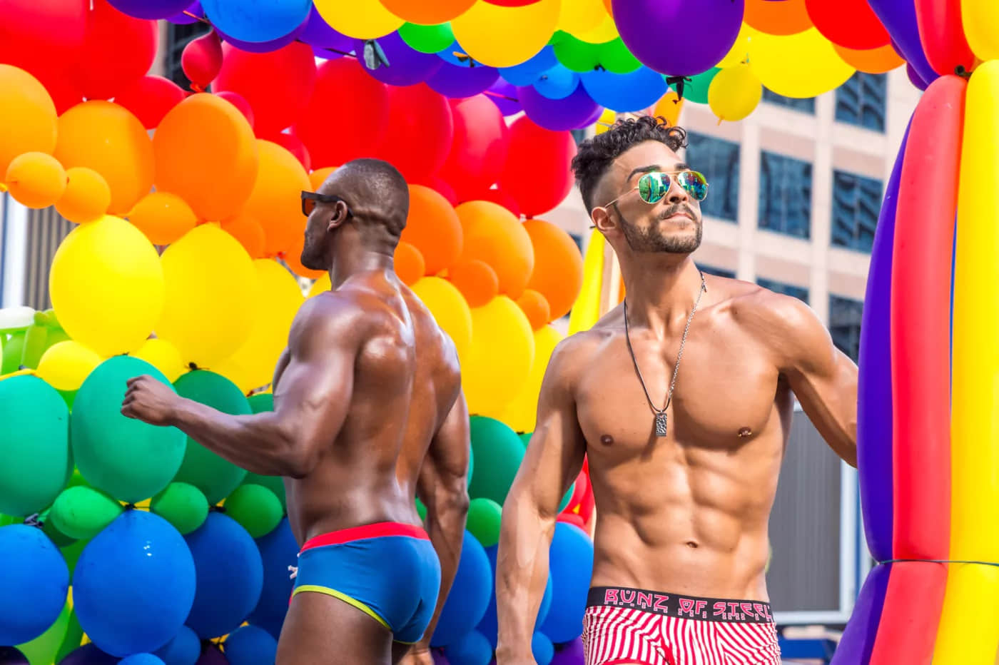 你也喜歡呆萌肌肉男嗎? 「Himbo」型同志人氣攀升!-NICEGAY