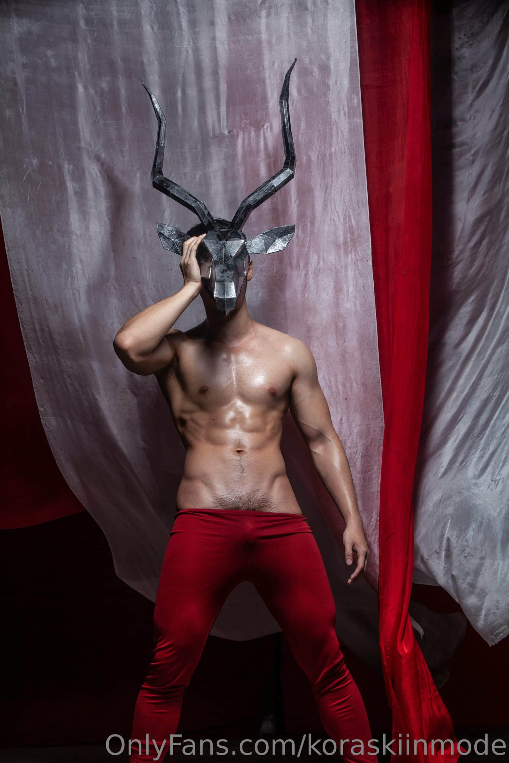 KORA SKIINMODE COLLECTION P81 – THE MASKED-NICEGAY