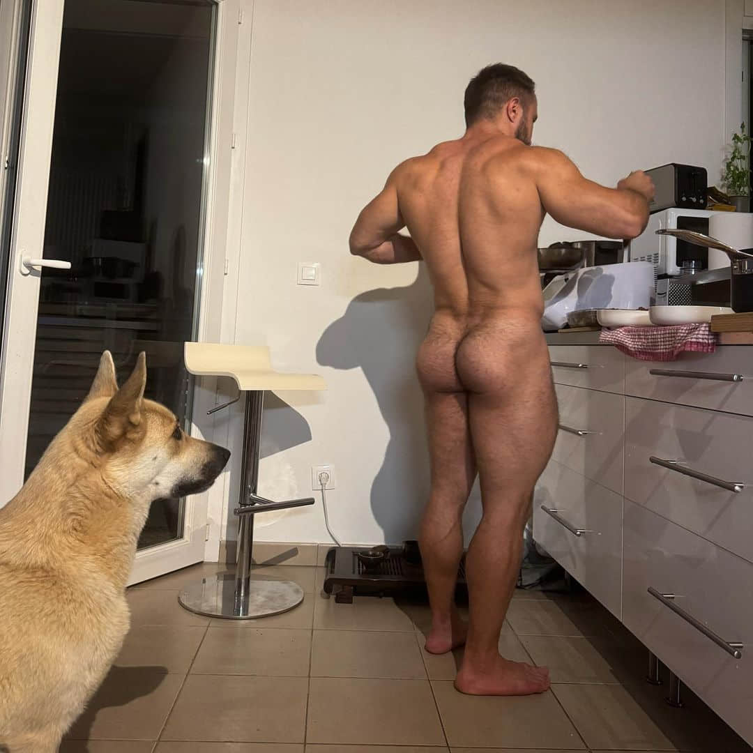 週一品肌肉|上下都厚實的大熊!俄羅斯健美運動員:Stas Chugunov-NICEGAY