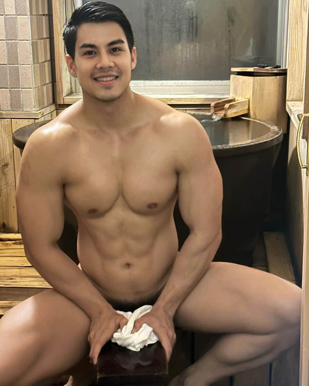 週一品肌肉|日式澡堂大方露! 筋肉理工男:Nawin Wannvong-NICEGAY
