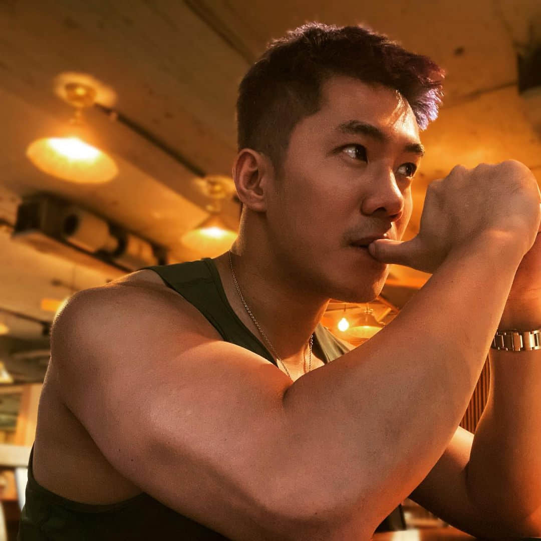 週一品肌肉|「夏面好大」的那個男人來啦!大肌天菜:Jim-NICEGAY