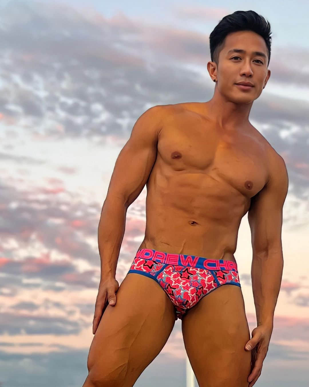 職場魯蛇變身男優大賺一筆! 知名 GV 男優曝從業心聲(上)-NICEGAY
