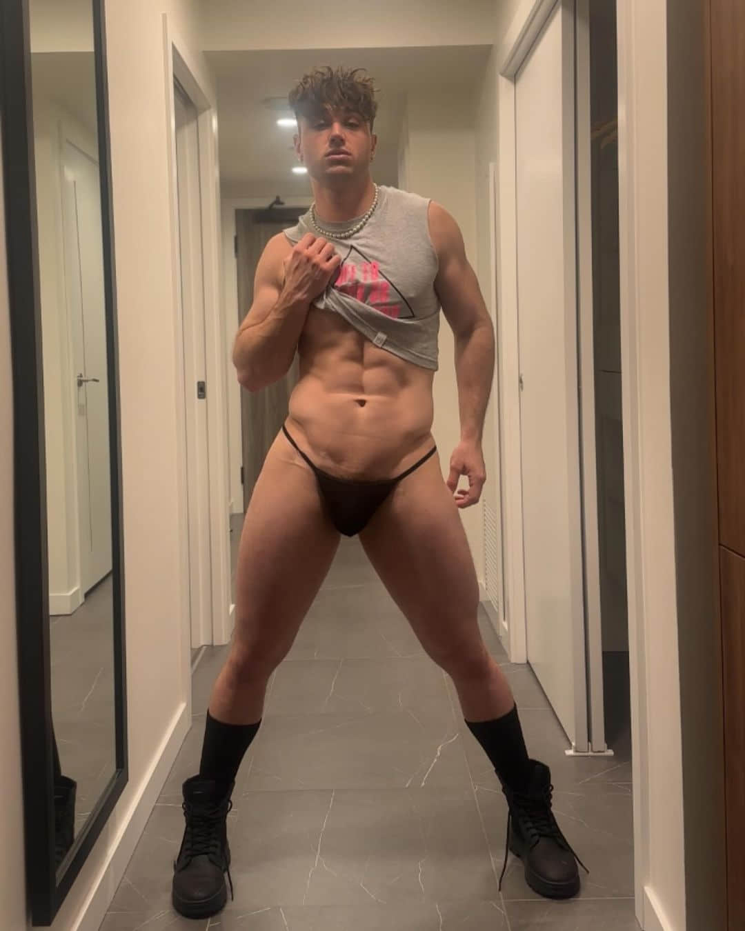 職場魯蛇變身男優大賺一筆! 知名 GV 男優曝從業心聲(上)-NICEGAY