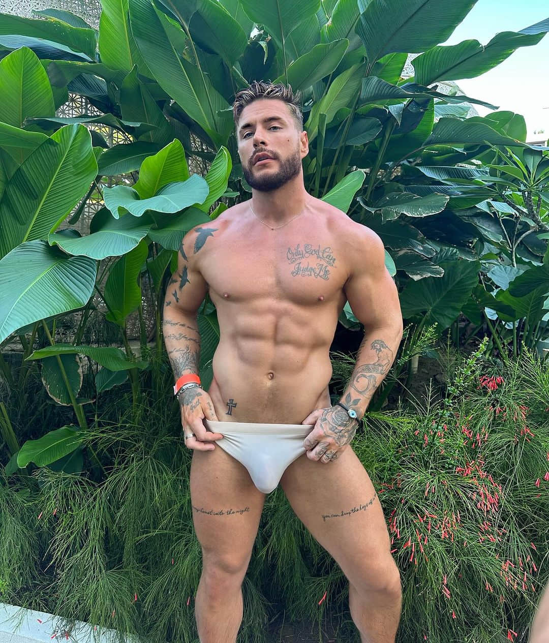 裸照換珍奶竟意外踏入情色產業! 知名 GV 男優曝從業心聲(下)-NICEGAY