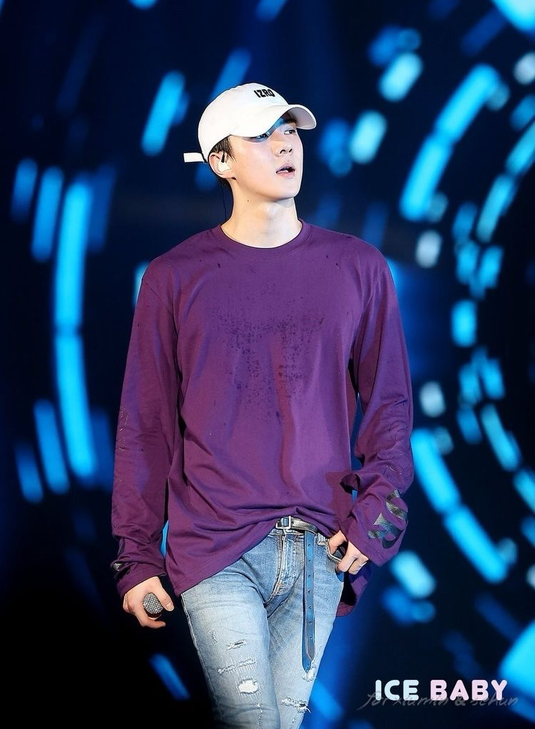 隊友伯賢認證:「他真的很雄偉!」 韓國天團 EXO 吳世勳的「大包」合輯!-NICEGAY