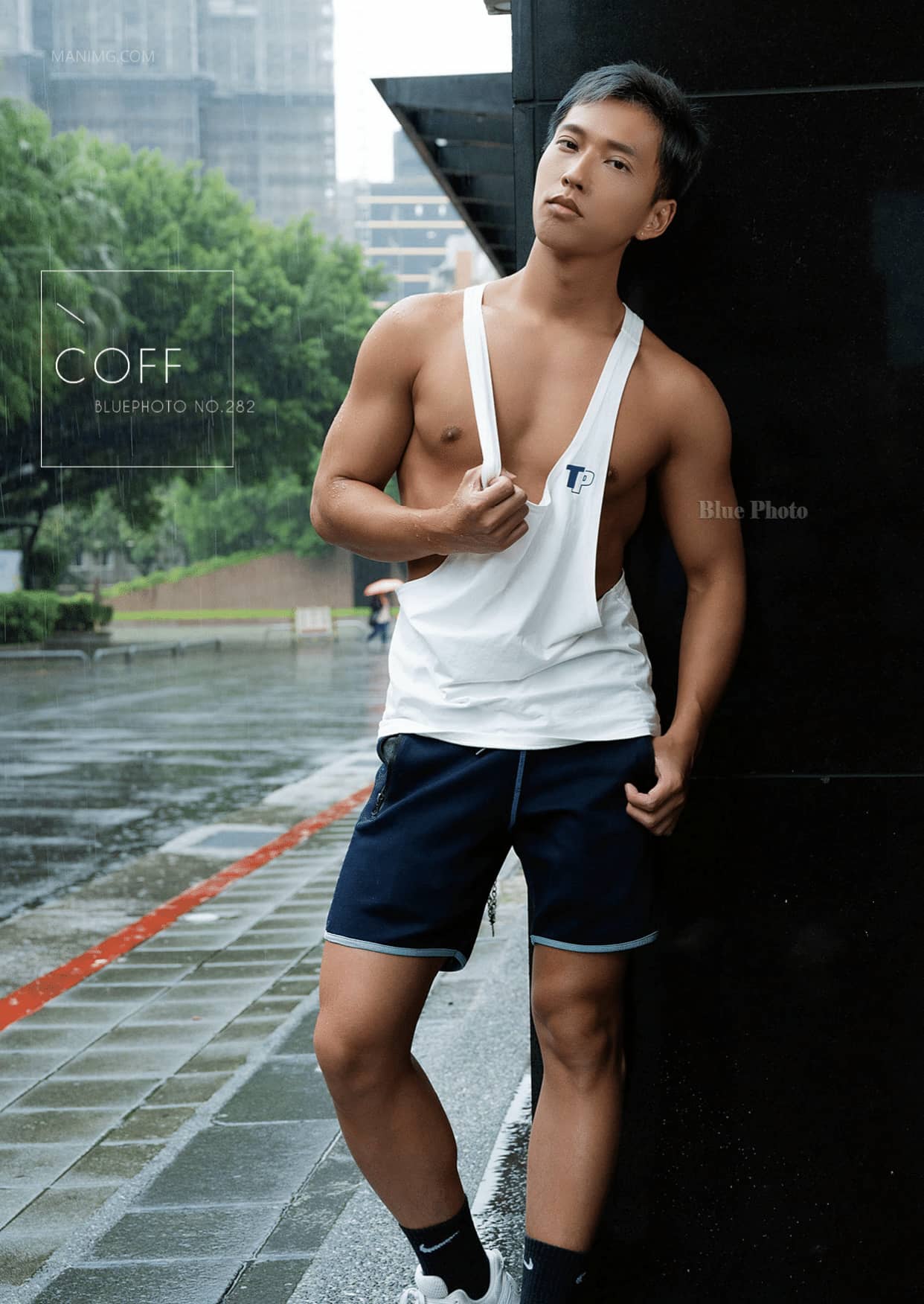 Bluephoto 藍攝 No.282 捕獲健身房裡的運動型男 Coff-NICEGAY