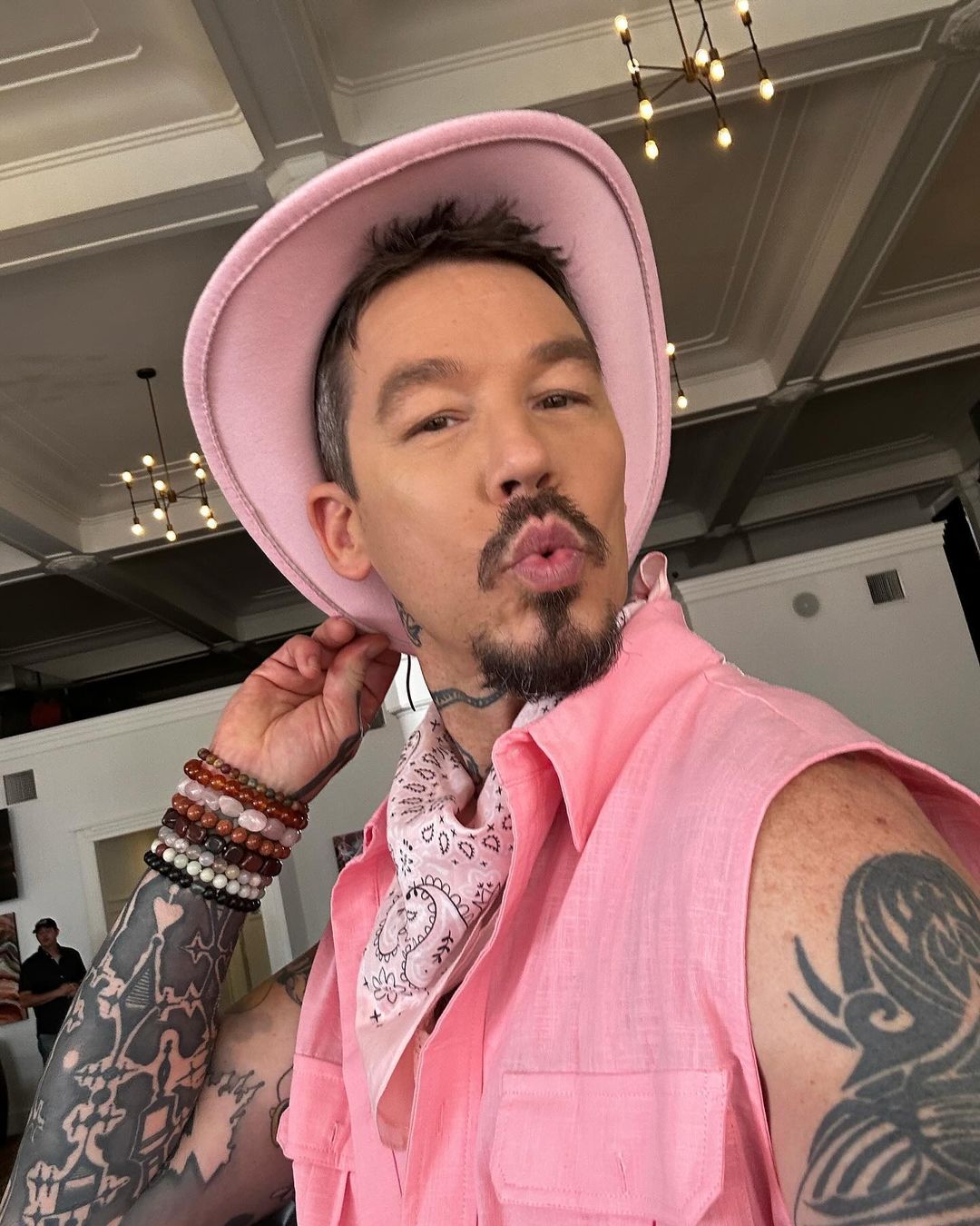《樂透夢想屋》同志設計師 David Bromstad 年屆 50 還是帥!-NICEGAY