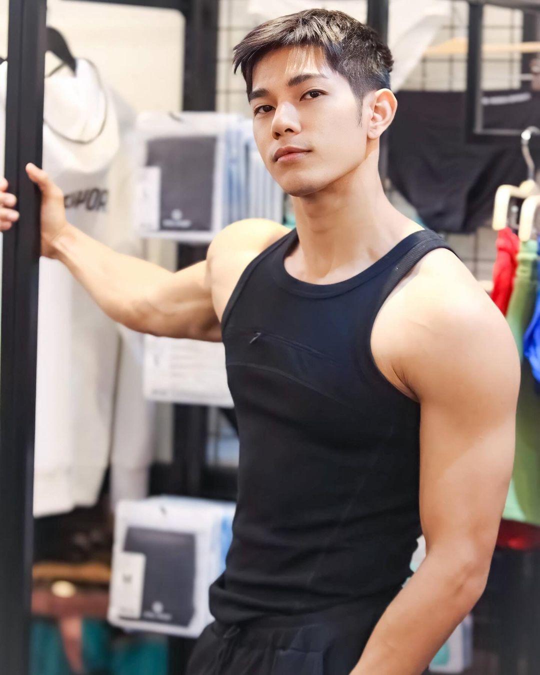 週六嚐鮮肉|婚後魅力不減!喜歡 Cosplay 的健身教練:Thanasarn-NICEGAY