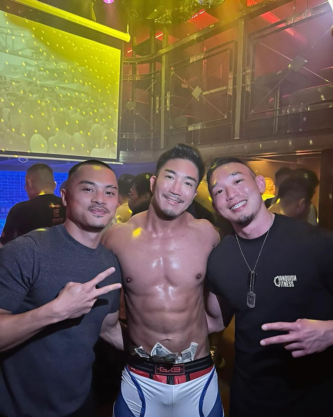 週一品肌肉|討摸摸的筋肉馬達!脫衣猛男:大輔-NICEGAY