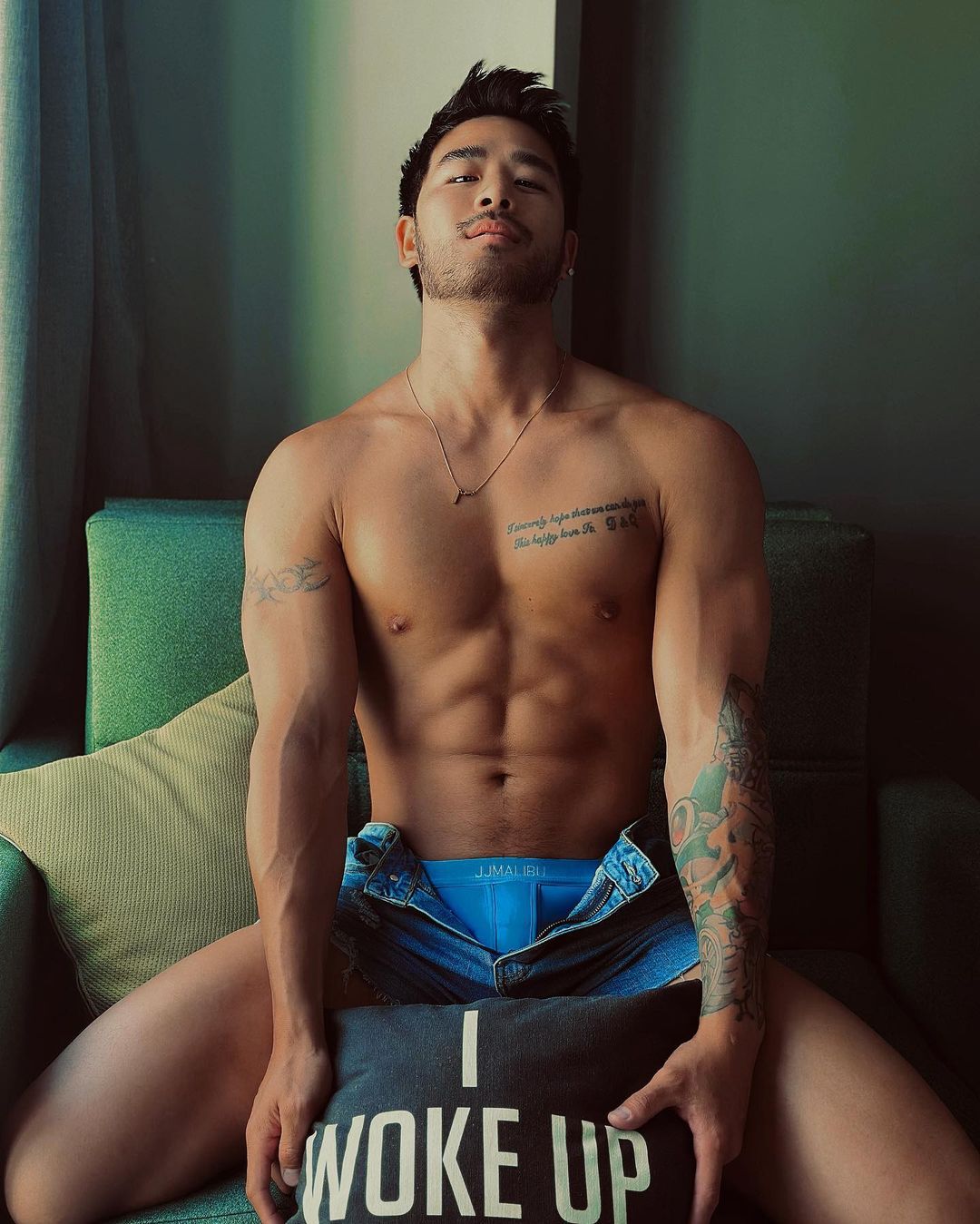 週一品肌肉|鋼管舞男一躍成國際模特! 德國亞裔男模 :Harry Fang -NICEGAY