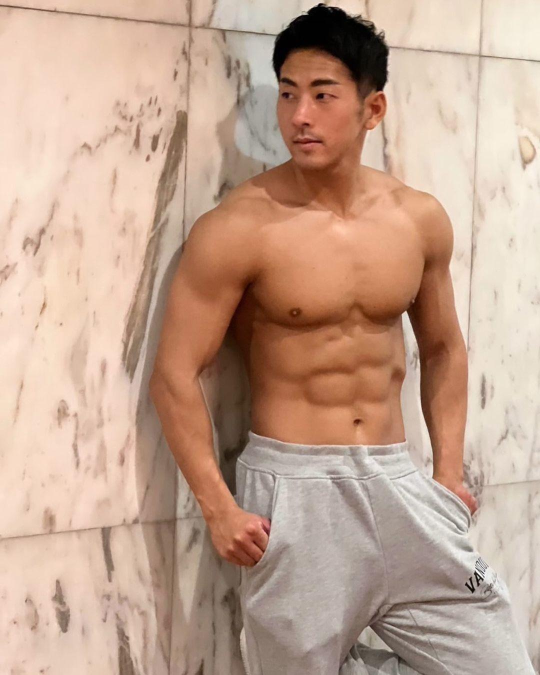 週六嚐鮮肉|健身「動 L」! 天然可愛的運動型男:Tacty-NICEGAY