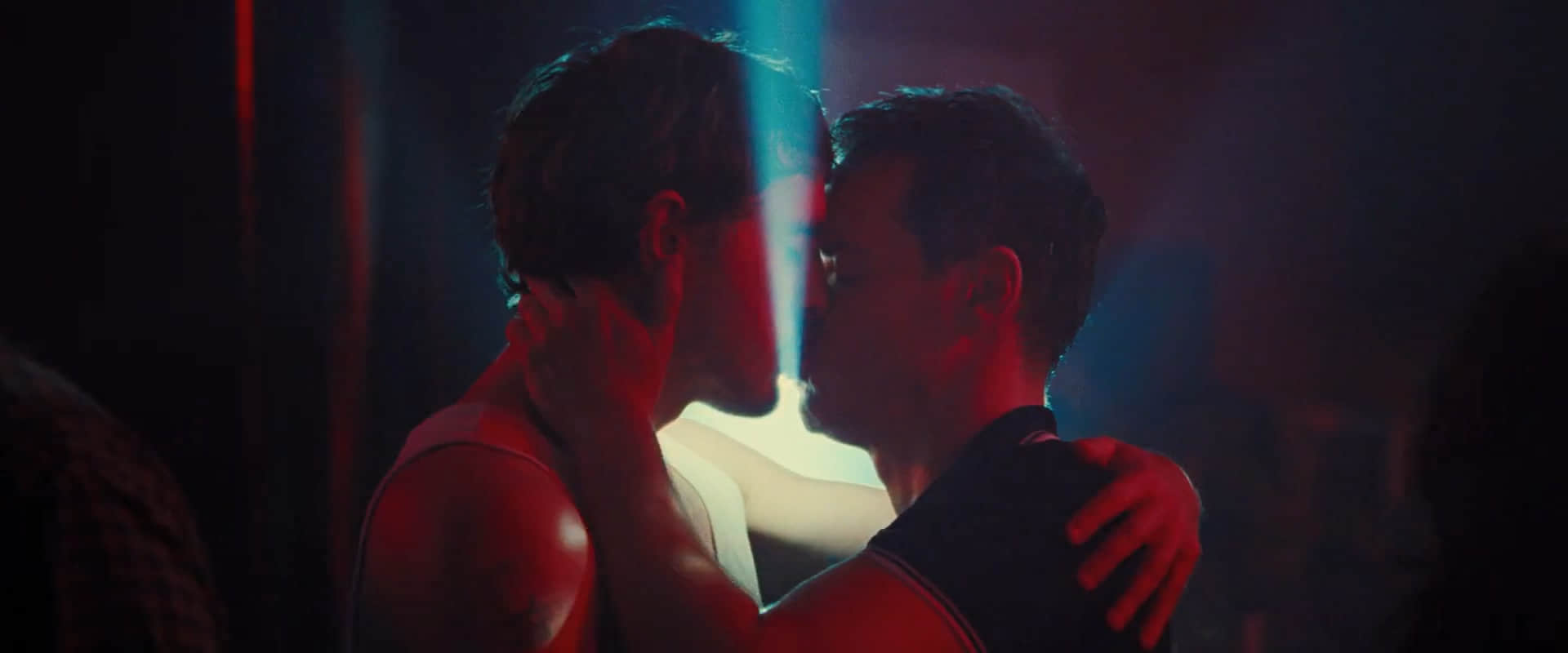 都是陌生人 All of Us Strangers (2023)-NICEGAY