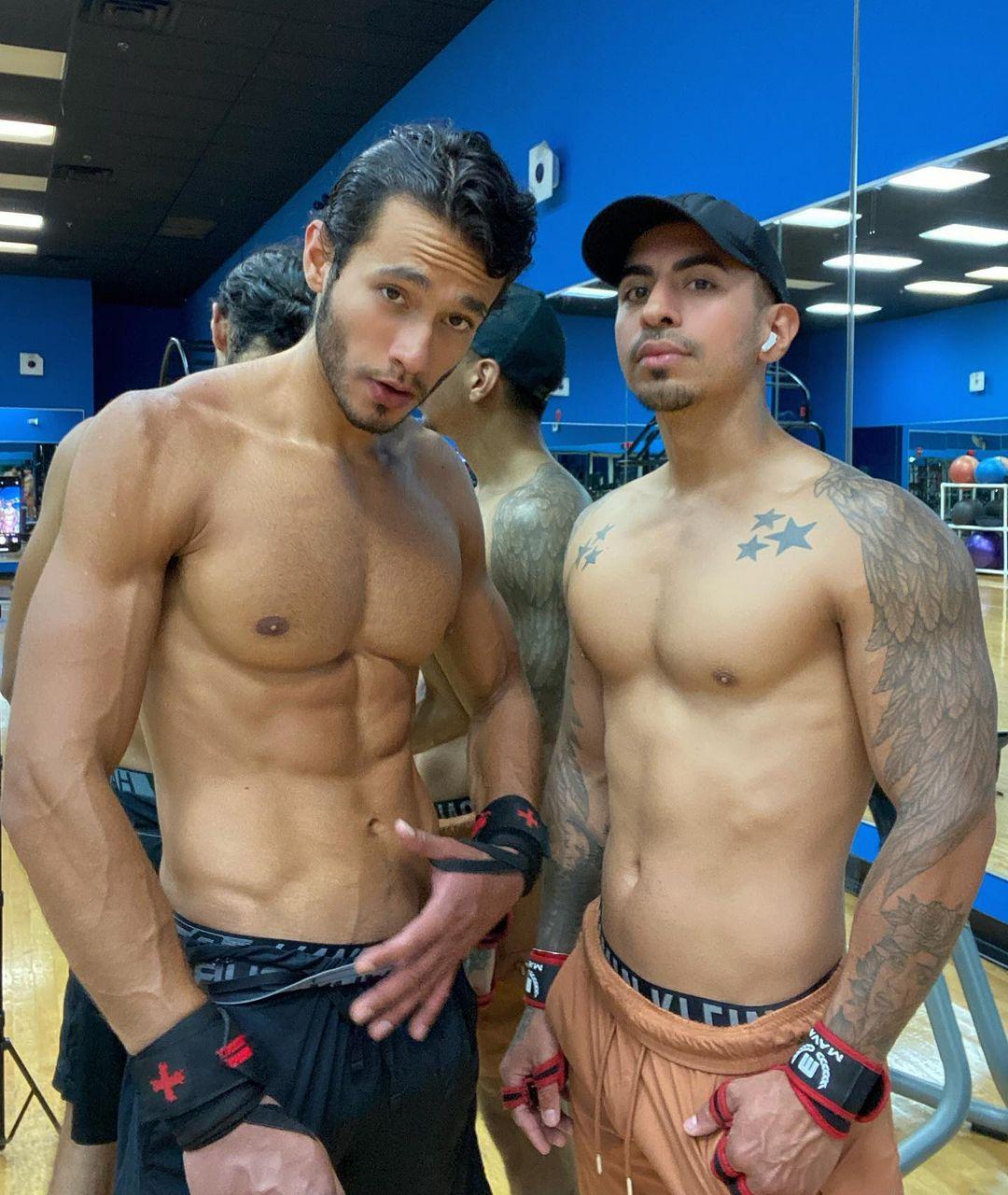 週一品肌肉|肌肉招財貓? 超愛秀二頭的拉丁男模:Elvis U Marquez-NICEGAY