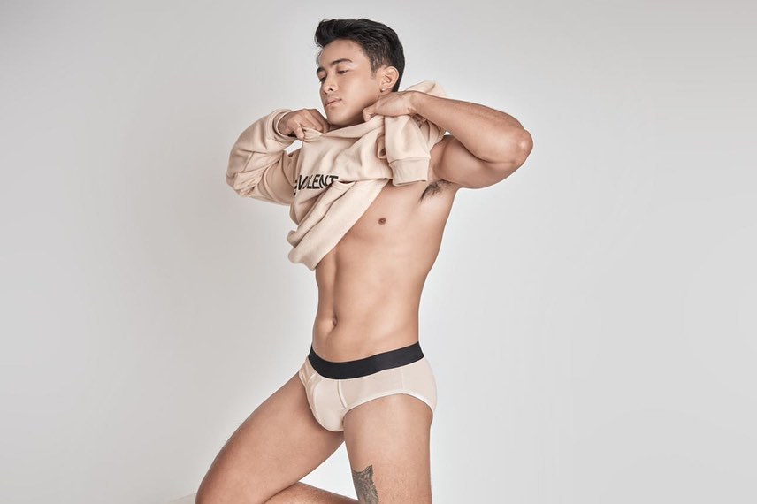 週六嚐鮮肉|巧克力腹肌!讓人想咬一口的菲律賓演員:Argel Saycon-NICEGAY