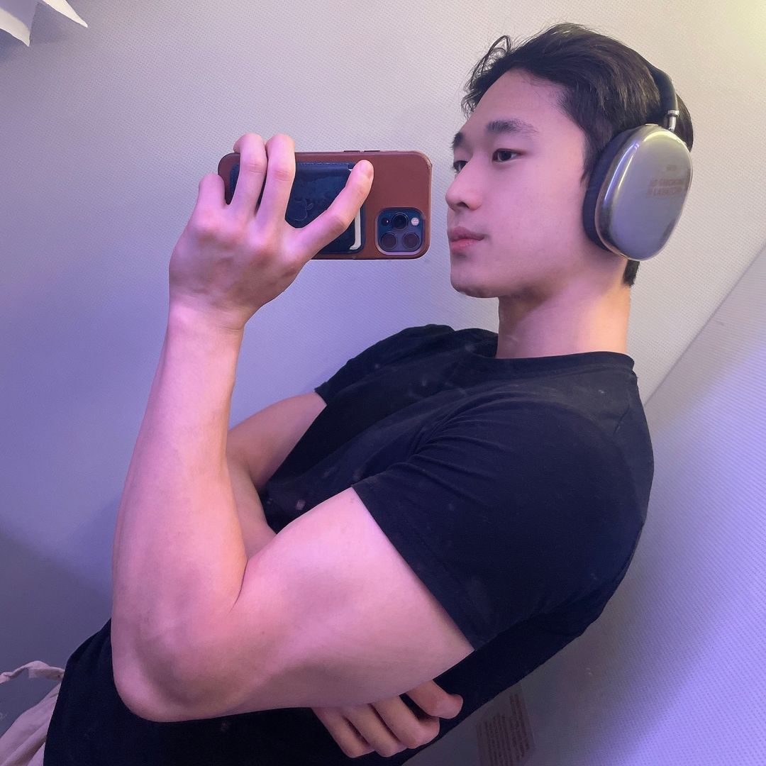 週六嚐鮮肉|魅惑眾生的狐狸相!有初戀感的韓國校園男神:富士-NICEGAY