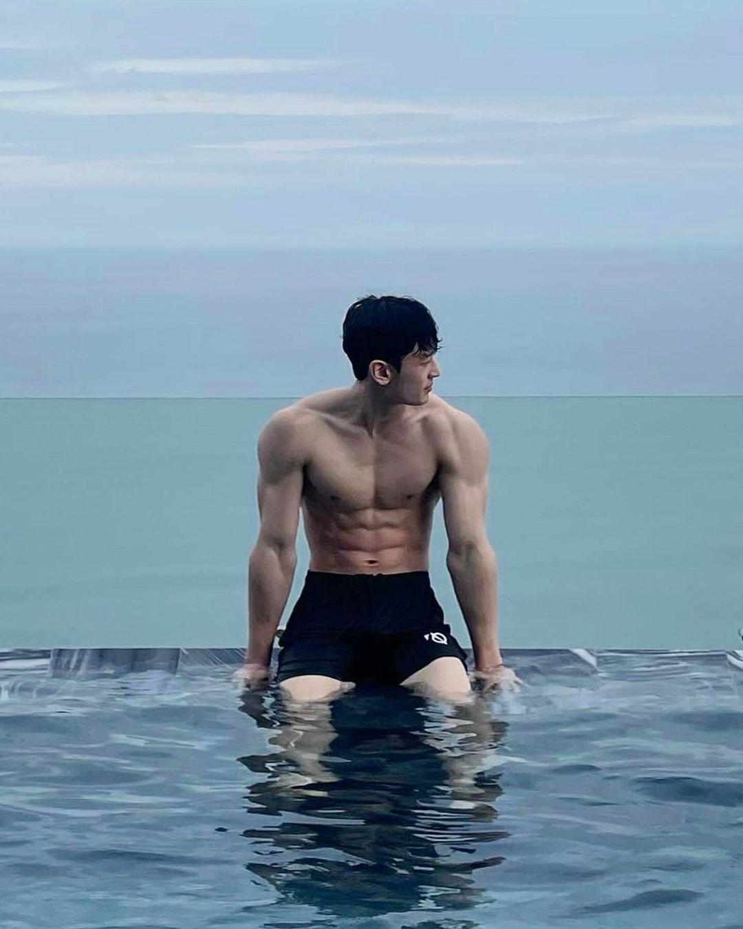 週六嚐鮮肉|魅惑眾生的狐狸相!有初戀感的韓國校園男神:富士-NICEGAY