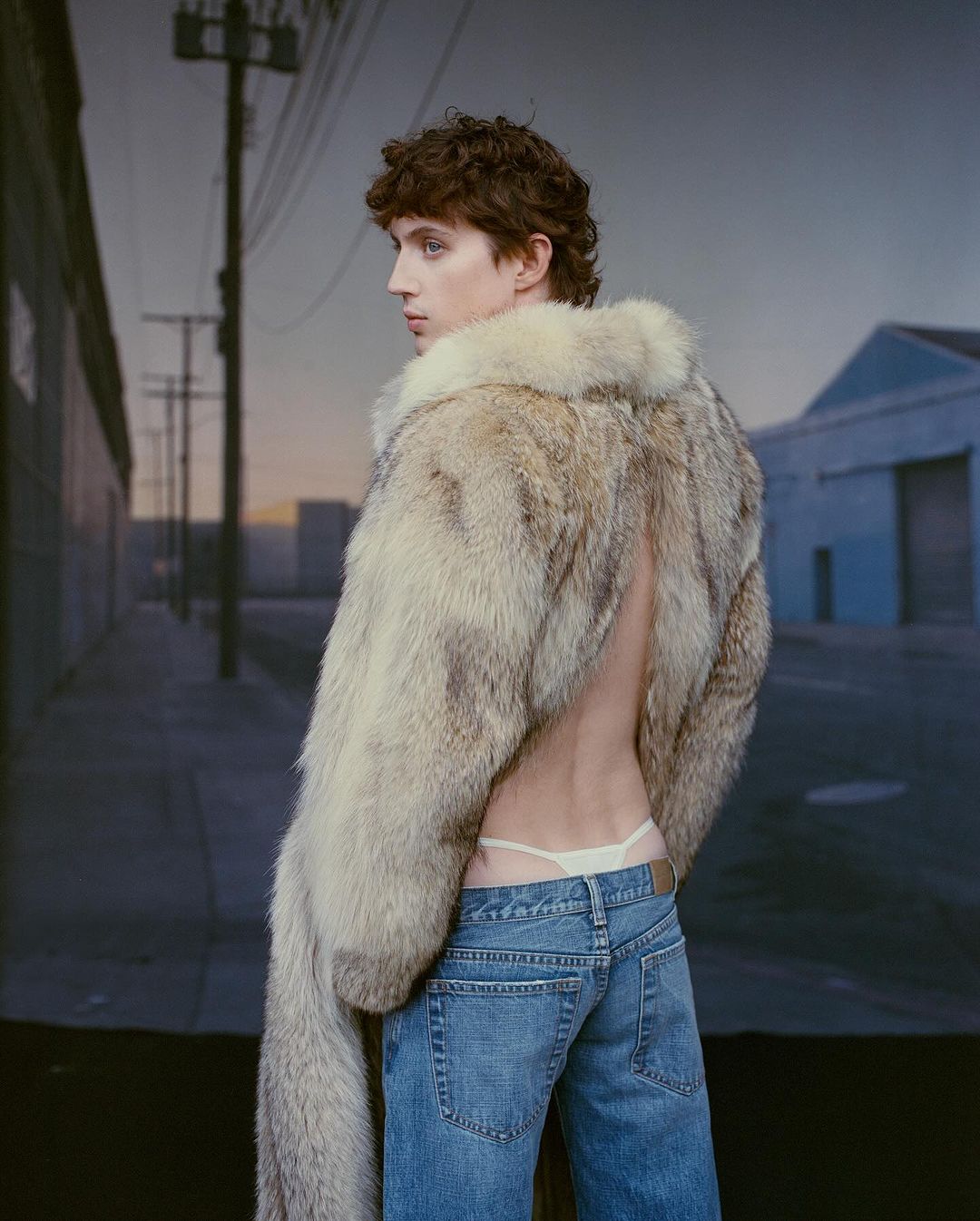 雜誌封面人物 Troye Sivan 模糊性別界線:「適時放過自己,也真實做自己。」-NICEGAY