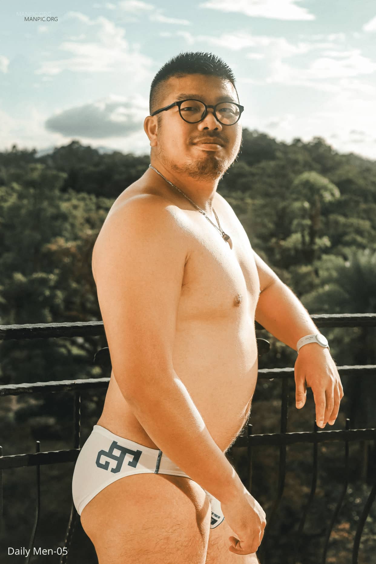 Daily Men Vol.8 HUNK 作戰準備-NICEGAY