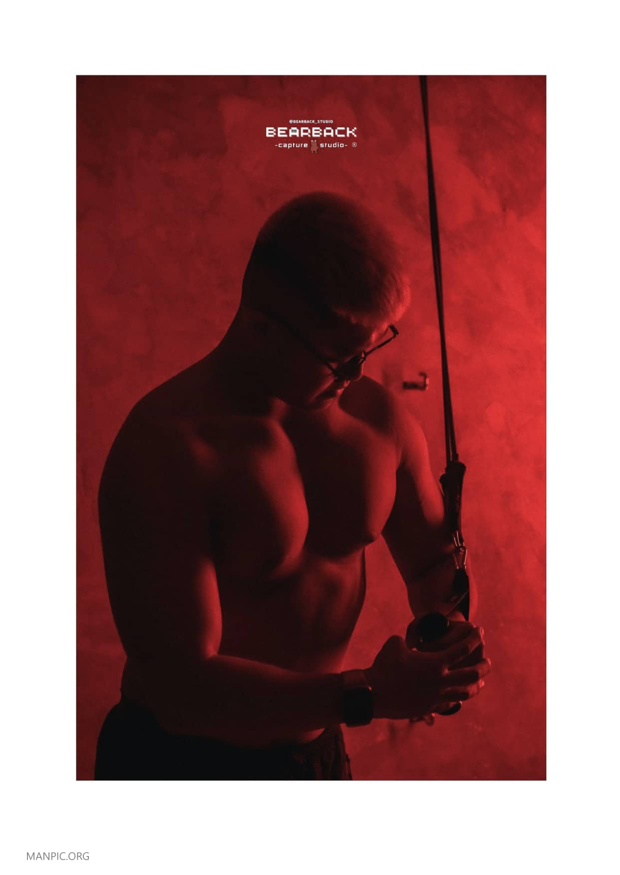 【Bearback Studio 多肉男甡】五月號 多肉男甡 Youjie《暗室裡的費洛蒙釋放》-NICEGAY