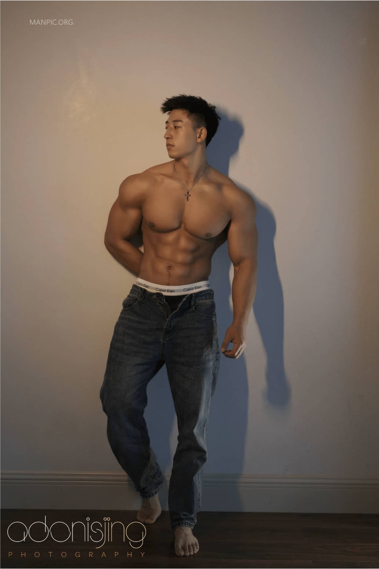 Return首部同名寫真 雄鷹般的網紅體育生來襲 下冊-NICEGAY