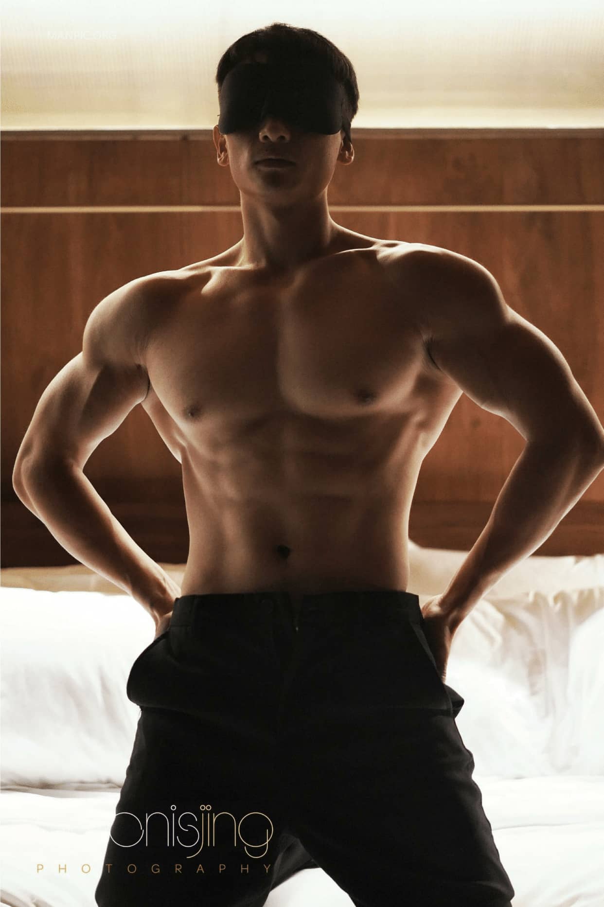 GUAN關關寫真集 陽光男孩性感來襲 下冊-NICEGAY