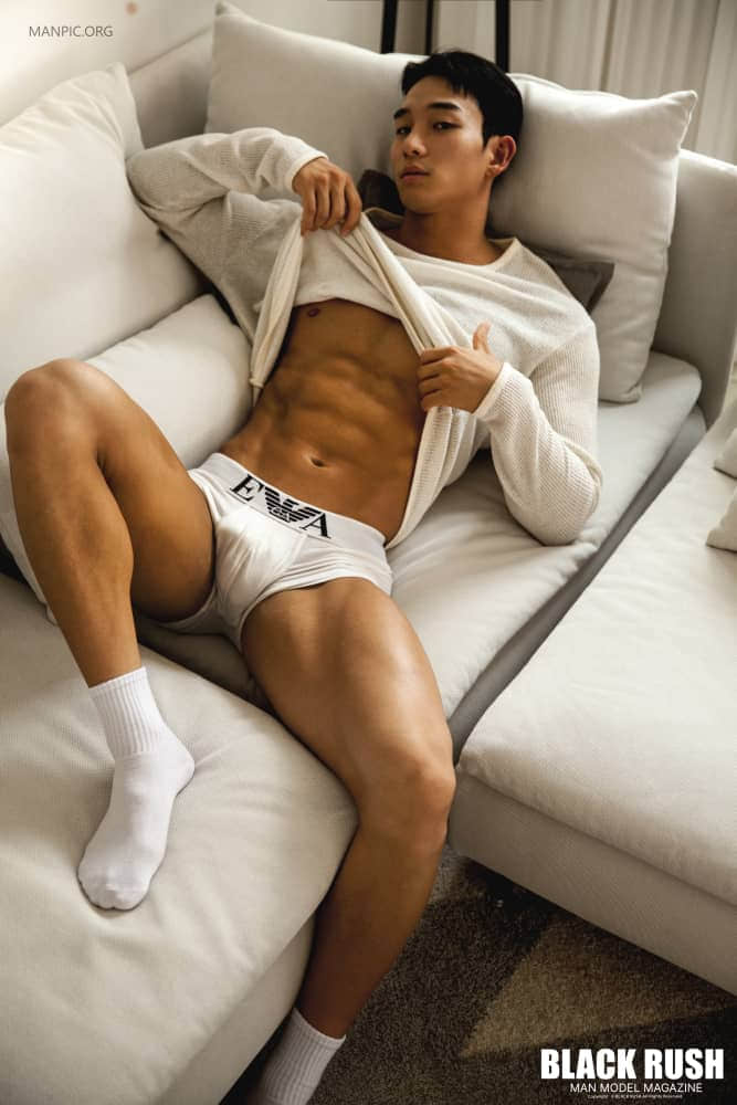 BLACK RUSH Vol.19 (HOT) – ZEKRO-NICEGAY