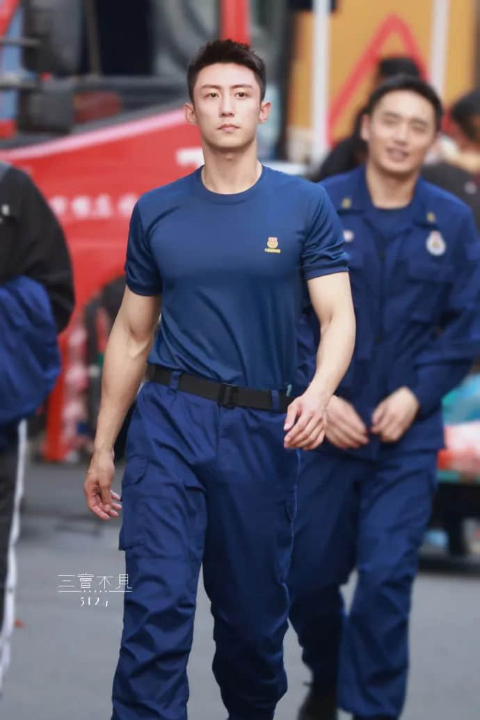 黄景瑜新剧与人夫感男星的剧情火了,网友们直呼太好磕了!-NICEGAY