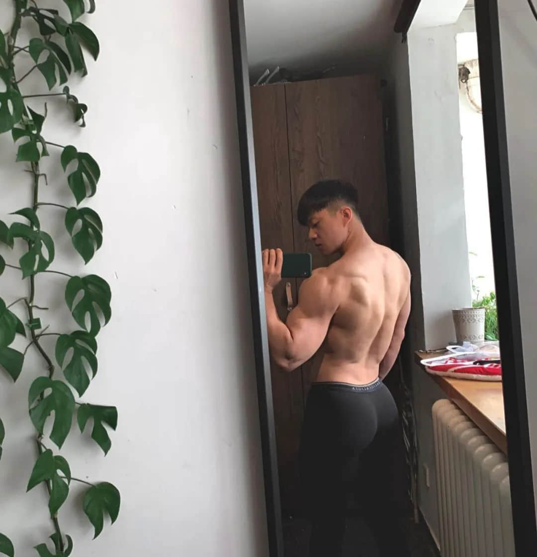 张宏涛拍最新内裤写真大片,这是我免费能看的吗?!-NICEGAY