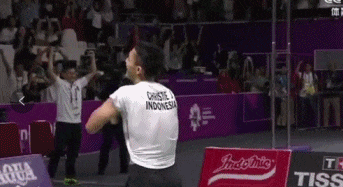 97年羽毛球肌肉男大的瓜都吃了吗?他现在变成这样了!!-NICEGAY